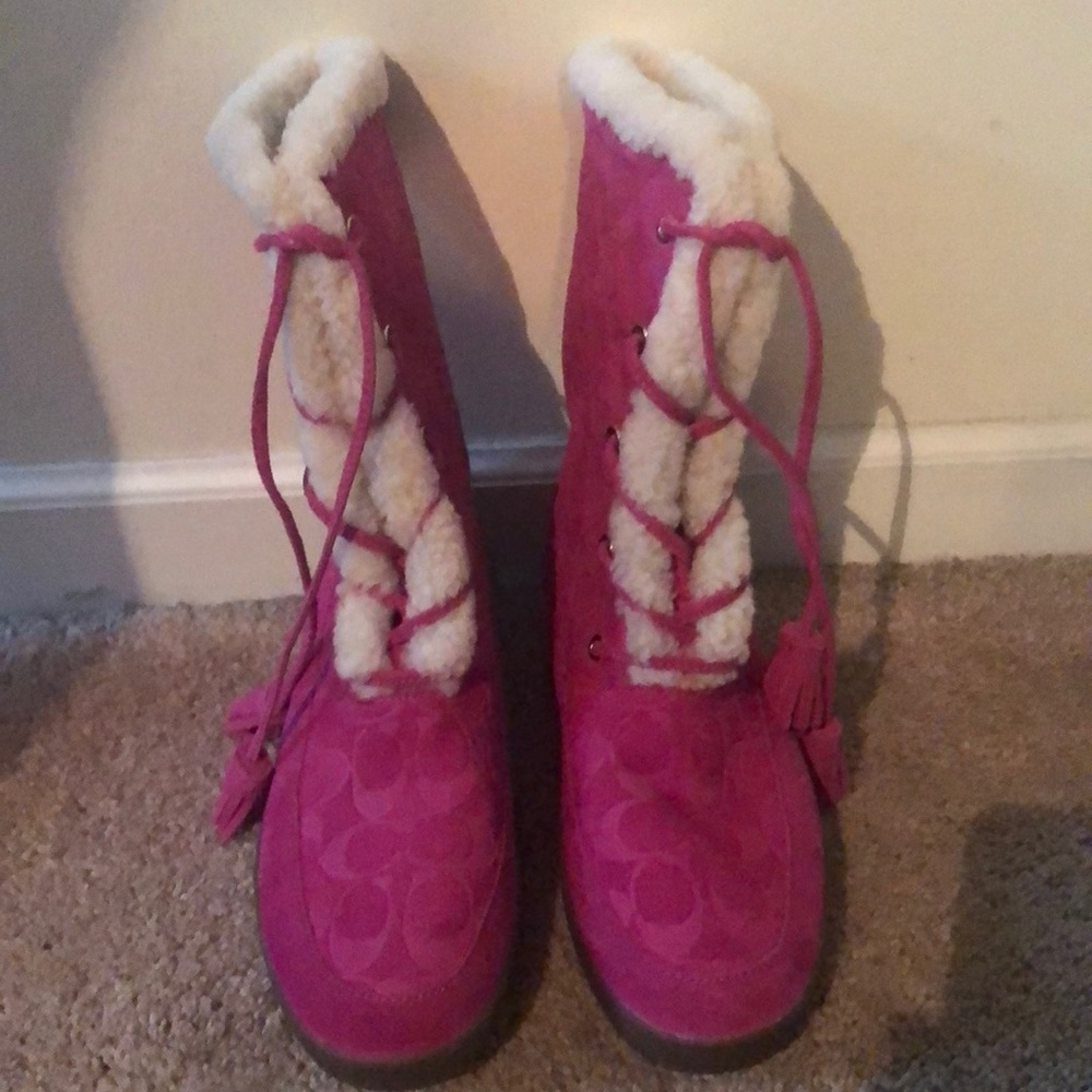 Women’s New Fuchsia Tuesday Coach Boots Size 11